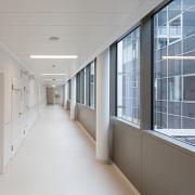 ArchitektInnen / KünstlerInnen: Ernst Maurer, Moser Architects ZT GmbH, Johannes Zieser, Josef Panis<br>Projekt: Landesklinikum Neunkirchen<br>Format: digital<br>Lieferformat: Digital<br>Bestell-Nummer: 151027-37<br>