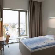 ArchitektInnen / KünstlerInnen: Ernst Maurer, Moser Architects ZT GmbH, Johannes Zieser, Josef Panis<br>Projekt: Landesklinikum Neunkirchen<br>Format: digital<br>Lieferformat: Digital<br>Bestell-Nummer: 151027-64<br>