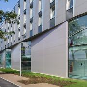 ArchitektInnen / KünstlerInnen: Sne Veselinovic<br>Projekt: VS und Wohnheim Wagramerstraße<br>Format: digital<br>Lieferformat: Digital<br>Bestell-Nummer: 180720-05<br>