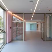 ArchitektInnen / KünstlerInnen: Sne Veselinovic<br>Projekt: VS und Wohnheim Wagramerstraße<br>Format: digital<br>Lieferformat: Digital<br>Bestell-Nummer: 180720-24<br>
