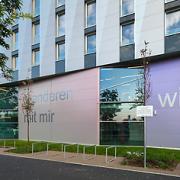 ArchitektInnen / KünstlerInnen: Sne Veselinovic<br>Projekt: VS und Wohnheim Wagramerstraße<br>Format: digital<br>Lieferformat: Digital<br>Bestell-Nummer: 180720-50<br>