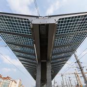 ArchitektInnen / KünstlerInnen: Georg W. Reinberg<br>Projekt: Photovoltaikdach Bhf Matzleinsdorferplatz<br>Format: digital<br>Lieferformat: Digital<br>Bestell-Nummer: 220318-05<br>