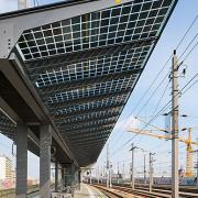 ArchitektInnen / KünstlerInnen: Georg W. Reinberg<br>Projekt: Photovoltaikdach Bhf Matzleinsdorferplatz<br>Format: digital<br>Lieferformat: Digital<br>Bestell-Nummer: 220318-10<br>
