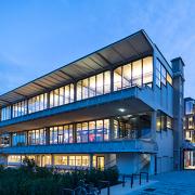 ArchitektInnen / KünstlerInnen: Martin Kohlbauer, Marcel Wanders<br>Projekt: Tribüne Viertel Zwei Krieau<br>Format: digital<br>Lieferformat: Digital<br>Bestell-Nummer: 210819-0059<br>