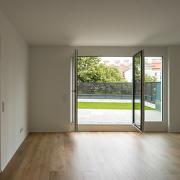 ArchitektInnen / KünstlerInnen: roh Architekten<br>Projekt: Wohnhaus Huttengasse<br>Format: digital<br>Lieferformat: Digital<br>Bestell-Nummer: 230627-16<br>