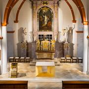 ArchitektInnen / K&uuml;nstlerInnen: g.o.y.a.<br>Projekt: Altarraum Kirche Sollenau<br>Format: digital<br>Lieferformat: Digital<br>Bestell-Nummer: 251108-03<br>