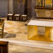 ArchitektInnen / K&uuml;nstlerInnen: g.o.y.a.<br>Projekt: Altarraum Kirche Sollenau<br>Format: digital<br>Lieferformat: Digital<br>Bestell-Nummer: 251108-04<br>