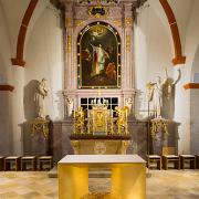 ArchitektInnen / K&uuml;nstlerInnen: g.o.y.a.<br>Projekt: Altarraum Kirche Sollenau<br>Format: digital<br>Lieferformat: Digital<br>Bestell-Nummer: 251108-12<br>