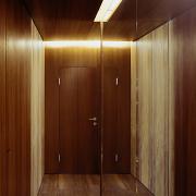 ArchitektInnen / KünstlerInnen: BEHF Architects Ebner Hasenauer Ferenczy ZT GmbH<br>Projekt: Appartment Seefels<br>Aufnahmedatum: 10/03<br>Format: 6x9cm C-Neg<br>Lieferformat: C-Print, Scan 300 dpi<br>Bestell-Nummer: 031021-02<br>