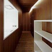 ArchitektInnen / KünstlerInnen: BEHF Architects Ebner Hasenauer Ferenczy ZT GmbH<br>Projekt: Appartment Seefels<br>Aufnahmedatum: 10/03<br>Format: 6x9cm C-Neg<br>Lieferformat: C-Print, Scan 300 dpi<br>Bestell-Nummer: 031021-03<br>