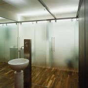 ArchitektInnen / KünstlerInnen: t-hoch-n Ziviltechniker GmbH<br>Projekt: Penthouse am Wörthersee<br>Aufnahmedatum: 09/03<br>Format: 6x9cm C-Dia<br>Lieferformat: Dia-Duplikat, Scan 300 dpi<br>Bestell-Nummer: 030924-02<br>