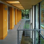 ArchitektInnen / KünstlerInnen: Georg W. Reinberg, Anna Detzlhofer<br>Projekt: Biotop 2<br>Aufnahmedatum: 08/03<br>Format: 6x9cm C-Dia<br>Lieferformat: Dia-Duplikat, Scan 300 dpi<br>Bestell-Nummer: 030827-24<br>
