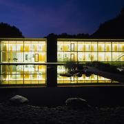 ArchitektInnen / KünstlerInnen: Georg W. Reinberg, Anna Detzlhofer<br>Projekt: Biotop 2<br>Aufnahmedatum: 08/03<br>Format: 6x9cm C-Dia<br>Lieferformat: Dia-Duplikat, Scan 300 dpi<br>Bestell-Nummer: 030827-27<br>