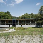 ArchitektInnen / KünstlerInnen: Georg W. Reinberg, Anna Detzlhofer<br>Projekt: Biotop 2<br>Aufnahmedatum: 08/03<br>Format: 6x9cm C-Dia<br>Lieferformat: Dia-Duplikat, Scan 300 dpi<br>Bestell-Nummer: 030827-04<br>