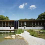 ArchitektInnen / KünstlerInnen: Georg W. Reinberg, Anna Detzlhofer<br>Projekt: Biotop 2<br>Aufnahmedatum: 08/03<br>Format: 6x9cm C-Dia<br>Lieferformat: Dia-Duplikat, Scan 300 dpi<br>Bestell-Nummer: 030827-06<br>