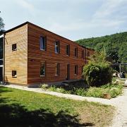 ArchitektInnen / KünstlerInnen: Georg W. Reinberg, Anna Detzlhofer<br>Projekt: Biotop 2<br>Aufnahmedatum: 08/03<br>Format: 6x9cm C-Dia<br>Lieferformat: Dia-Duplikat, Scan 300 dpi<br>Bestell-Nummer: 030827-11<br>