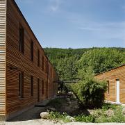 ArchitektInnen / KünstlerInnen: Georg W. Reinberg, Anna Detzlhofer<br>Projekt: Biotop 2<br>Aufnahmedatum: 08/03<br>Format: 6x9cm C-Dia<br>Lieferformat: Dia-Duplikat, Scan 300 dpi<br>Bestell-Nummer: 030827-15<br>