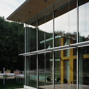 ArchitektInnen / KünstlerInnen: Georg W. Reinberg, Anna Detzlhofer<br>Projekt: Biotop 2<br>Aufnahmedatum: 08/03<br>Format: 6x9cm C-Dia<br>Lieferformat: Dia-Duplikat, Scan 300 dpi<br>Bestell-Nummer: 030827-17<br>