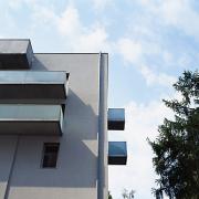 ArchitektInnen / KünstlerInnen: Fritz Lorenz<br>Projekt: Wohnbau Markus Sittikus Straße<br>Aufnahmedatum: 08/03<br>Format: 6x9cm C-Dia<br>Lieferformat: Dia-Duplikat, Scan 300 dpi<br>Bestell-Nummer: 030807-08<br>