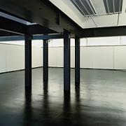 ArchitektInnen / KünstlerInnen: Anja Fischer, Ernst Beneder<br>Projekt: Heimatmuseum Waidhofen an der Ybbs<br>Aufnahmedatum: 04/98<br>Format: 6x12cm C-Neg<br>Lieferformat: C-Print, Scan 300 dpi<br>Bestell-Nummer: 980401-04<br>