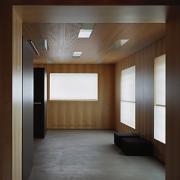 ArchitektInnen / KünstlerInnen: LP architektur ZT GmbH<br>Projekt: Tischlerei Reiter<br>Aufnahmedatum: 08/03<br>Format: 6x9cm C-Dia<br>Lieferformat: Dia-Duplikat, Scan 300 dpi<br>Bestell-Nummer: 030806-05<br>