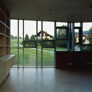 ArchitektInnen / KünstlerInnen: Franziska Ullmann, Peter Ebner<br>Projekt: F+T<br>Aufnahmedatum: 06/03<br>Format: 6x9cm C-Dia<br>Lieferformat: Dia-Duplikat, Scan 300 dpi<br>Bestell-Nummer: 030624-22<br>