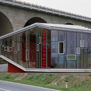 ArchitektInnen / KünstlerInnen: Franziska Ullmann, Peter Ebner<br>Projekt: F+T<br>Aufnahmedatum: 06/03<br>Format: 6x9cm C-Dia<br>Lieferformat: Dia-Duplikat, Scan 300 dpi<br>Bestell-Nummer: 030624-10<br>