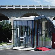 ArchitektInnen / KünstlerInnen: Franziska Ullmann, Peter Ebner<br>Projekt: F+T<br>Aufnahmedatum: 06/03<br>Format: 6x9cm C-Dia<br>Lieferformat: Dia-Duplikat, Scan 300 dpi<br>Bestell-Nummer: 030624-13<br>