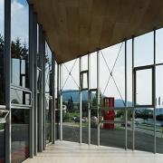 ArchitektInnen / KünstlerInnen: Franziska Ullmann, Peter Ebner<br>Projekt: F+T<br>Aufnahmedatum: 06/03<br>Format: 6x9cm C-Dia<br>Lieferformat: Dia-Duplikat, Scan 300 dpi<br>Bestell-Nummer: 030624-17<br>