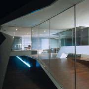 ArchitektInnen / KünstlerInnen: DMAA Delugan Meissl Associated Architects<br>Projekt: Ray 1<br>Aufnahmedatum: 04/03<br>Format: 6x9cm C-Dia<br>Lieferformat: Dia-Duplikat, Scan 300 dpi<br>Bestell-Nummer: 030403-36<br>