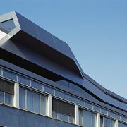 ArchitektInnen / KünstlerInnen: DMAA Delugan Meissl Associated Architects<br>Projekt: Ray 1<br>Aufnahmedatum: 04/03<br>Format: 6x9cm C-Dia<br>Lieferformat: Dia-Duplikat, Scan 300 dpi<br>Bestell-Nummer: 030403-12<br>