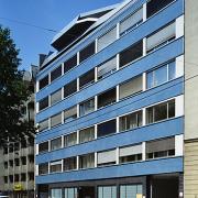 ArchitektInnen / KünstlerInnen: DMAA Delugan Meissl Associated Architects<br>Projekt: Ray 1<br>Aufnahmedatum: 04/03<br>Format: 6x9cm C-Neg<br>Lieferformat: C-Print, Scan 300 dpi<br>Bestell-Nummer: 030403-06<br>