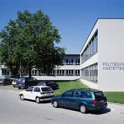 ArchitektInnen / KünstlerInnen: Johannes Zieser<br>Projekt: Polytechnikum<br>Aufnahmedatum: 06/03<br>Format: 6x9cm C-Dia<br>Lieferformat: Dia-Duplikat, Scan 300 dpi<br>Bestell-Nummer: 030603-02<br>