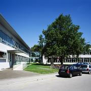ArchitektInnen / KünstlerInnen: Johannes Zieser<br>Projekt: Polytechnikum<br>Aufnahmedatum: 06/03<br>Format: 6x9cm C-Dia<br>Lieferformat: Dia-Duplikat, Scan 300 dpi<br>Bestell-Nummer: 030603-03<br>