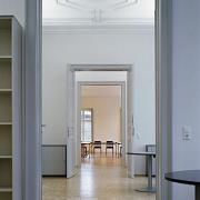 ArchitektInnen / KünstlerInnen: Johannes Zieser<br>Projekt: Schloß Würmla<br>Aufnahmedatum: 03/03<br>Format: 6x9cm C-Neg<br>Lieferformat: C-Print<br>Bestell-Nummer: 030331-10<br>