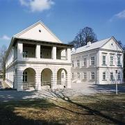 ArchitektInnen / KünstlerInnen: Johannes Zieser<br>Projekt: Schloß Würmla<br>Aufnahmedatum: 03/03<br>Format: 6x9cm C-Neg<br>Lieferformat: C-Print<br>Bestell-Nummer: 030331-03<br>