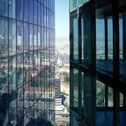 ArchitektInnen / KünstlerInnen: Massimiliano Fuksas<br>Projekt: Vienna Twin Tower<br>Aufnahmedatum: 03/01<br>Format: 6x9cm C-Dia<br>Lieferformat: Dia-Duplikat<br>Bestell-Nummer: 010320-18<br>