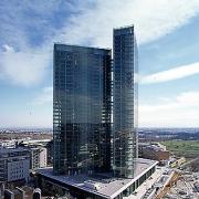 ArchitektInnen / KünstlerInnen: Massimiliano Fuksas<br>Projekt: Vienna Twin Tower<br>Aufnahmedatum: 03/01<br>Format: 6x9cm C-Dia<br>Lieferformat: Dia-Duplikat<br>Bestell-Nummer: 010320-07<br>