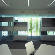 ArchitektInnen / KünstlerInnen: DMAA Delugan Meissl Associated Architects<br>Projekt: Büro Novartis im IZD-Tower<br>Aufnahmedatum: 02/03<br>Format: 6x9cm C-Dia<br>Lieferformat: Dia-Duplikat, Scan 300 dpi<br>Bestell-Nummer: 030216-12B<br>