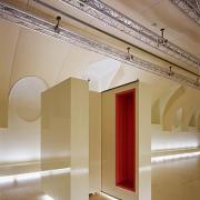 ArchitektInnen / KünstlerInnen: BEHF Architects Ebner Hasenauer Ferenczy ZT GmbH<br>Projekt: MuseumsQuartier Wien - Erste Bank Arena<br>Aufnahmedatum: 12/02<br>Format: 6x9cm C-Neg<br>Lieferformat: C-Print, Scan 300 dpi<br>Bestell-Nummer: 021218-06<br>