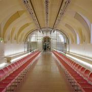 ArchitektInnen / KünstlerInnen: BEHF Architects Ebner Hasenauer Ferenczy ZT GmbH<br>Projekt: MuseumsQuartier Wien - Erste Bank Arena<br>Aufnahmedatum: 12/02<br>Format: 6x9cm C-Neg<br>Lieferformat: C-Print, Scan 300 dpi<br>Bestell-Nummer: 021218-01A<br>