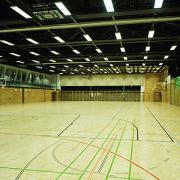 ArchitektInnen / KünstlerInnen: Stefan K. Hübner<br>Projekt: Bundesrealgymnasium<br>Aufnahmedatum: 10/02<br>Format: 6x9cm C-Dia<br>Lieferformat: Dia-Duplikat<br>Bestell-Nummer: 021007-28<br>