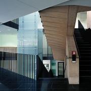 ArchitektInnen / KünstlerInnen: Stefan K. Hübner<br>Projekt: Bundesrealgymnasium<br>Aufnahmedatum: 10/02<br>Format: 6x9cm C-Dia<br>Lieferformat: Dia-Duplikat<br>Bestell-Nummer: 021007-22<br>