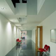 ArchitektInnen / KünstlerInnen: Stefan K. Hübner<br>Projekt: Bundesrealgymnasium<br>Aufnahmedatum: 10/02<br>Format: 6x9cm C-Dia<br>Lieferformat: Dia-Duplikat<br>Bestell-Nummer: 021007-25<br>