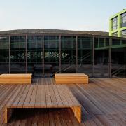 ArchitektInnen / KünstlerInnen: Stefan K. Hübner<br>Projekt: Bundesrealgymnasium<br>Aufnahmedatum: 10/02<br>Format: 6x9cm C-Dia<br>Lieferformat: Dia-Duplikat<br>Bestell-Nummer: 021007-08<br>