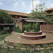 ArchitektInnen / KünstlerInnen: Götz Hagmüller<br>Projekt: Patan-Museum<br>Aufnahmedatum: 04/97<br>Format: 6x12cm C-Dia<br>Lieferformat: Dia-Duplikat, 500px<br>Bestell-Nummer: 970400-76<br>
