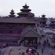 ArchitektInnen / KünstlerInnen: Götz Hagmüller<br>Projekt: Patan-Museum<br>Aufnahmedatum: 04/97<br>Format: 6x9cm C-Dia<br>Lieferformat: Dia-Duplikat, 500px<br>Bestell-Nummer: 970400-92<br>