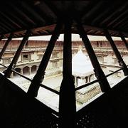 ArchitektInnen / KünstlerInnen: Götz Hagmüller<br>Projekt: Patan-Museum<br>Aufnahmedatum: 04/97<br>Format: 6x12cm C-Dia<br>Lieferformat: Dia-Duplikat, 500px<br>Bestell-Nummer: 970400-26<br>