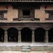 ArchitektInnen / KünstlerInnen: Götz Hagmüller<br>Projekt: Patan-Museum<br>Aufnahmedatum: 04/97<br>Format: 6x9cm C-Dia<br>Lieferformat: Dia-Duplikat, 500px<br>Bestell-Nummer: 970400-30<br>