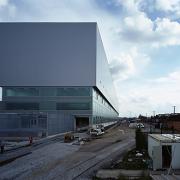 ArchitektInnen / KünstlerInnen: Andreas Treusch<br>Projekt: Logistikcenter Linz<br>Aufnahmedatum: 09/02<br>Format: 6x9cm C-Dia<br>Lieferformat: Dia-Duplikat, Scan 300 dpi<br>Bestell-Nummer: 020916-06<br>